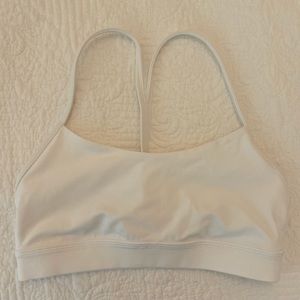 Lululemon Flow Y Nulu Bra White